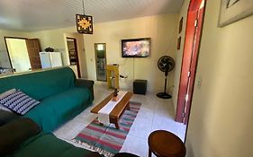 LUMIAR TEMPORADA CASA VILAREJO COM WI-fi TV A CABO PERTINHO DO POÇO FEIO E DA PRAÇA CENTRAL